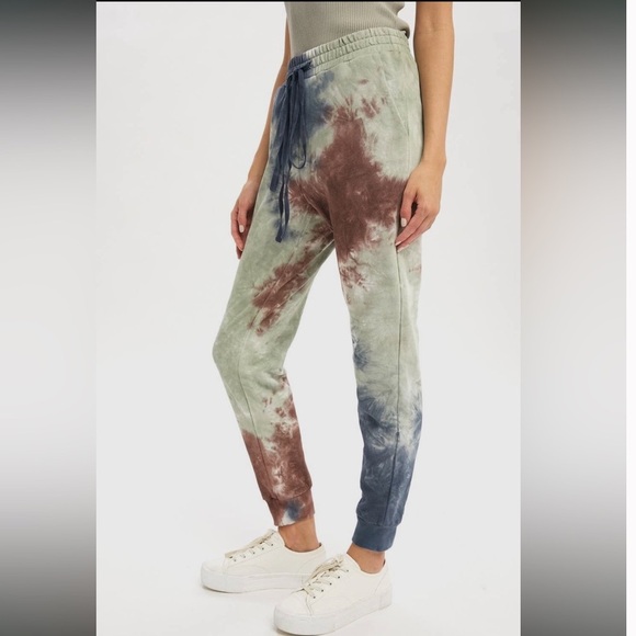 NWT Mystree Tie-Dye Sweats Set - Picture 7 of 8